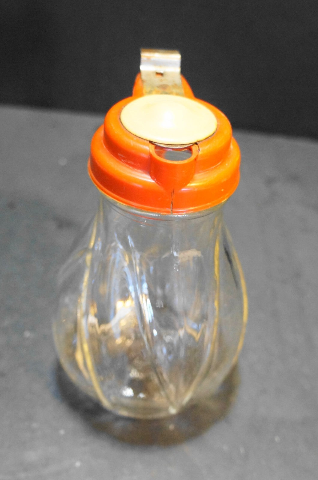 Pal Dispenser No Drip Syrup Clear Tulip Glass Red Cream Plastic Lid
