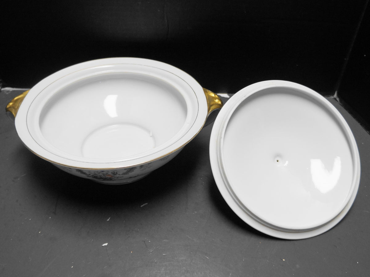 Royal Bayreuth Bavaria Franklin Covered Vegetable Dish Round