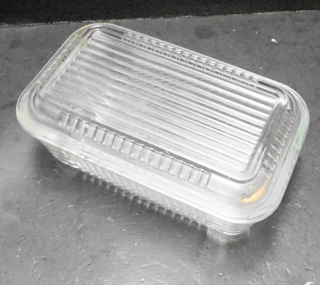 Borcam Pasabahce Ribbed Clear Tempered Glass Medium Refrigerator Dish
