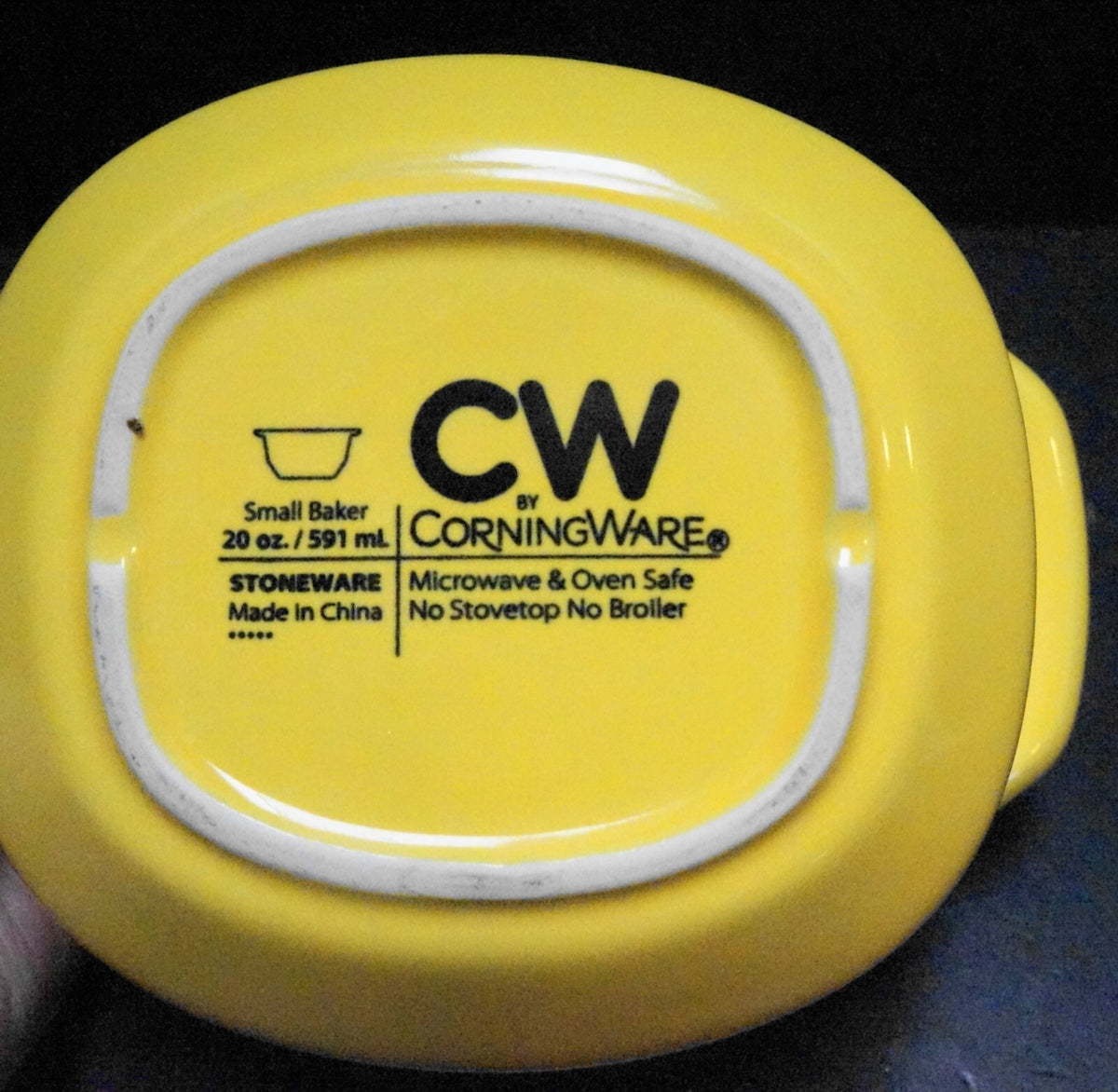 CW by Corningware Small Baker 20 OZ Yellow Glaze