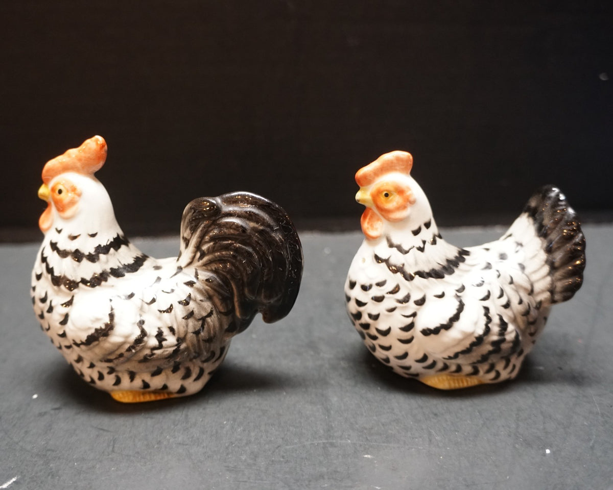 Otagiri Hand Painted Black White Red Rooster Hen Salt Pepper Shakers