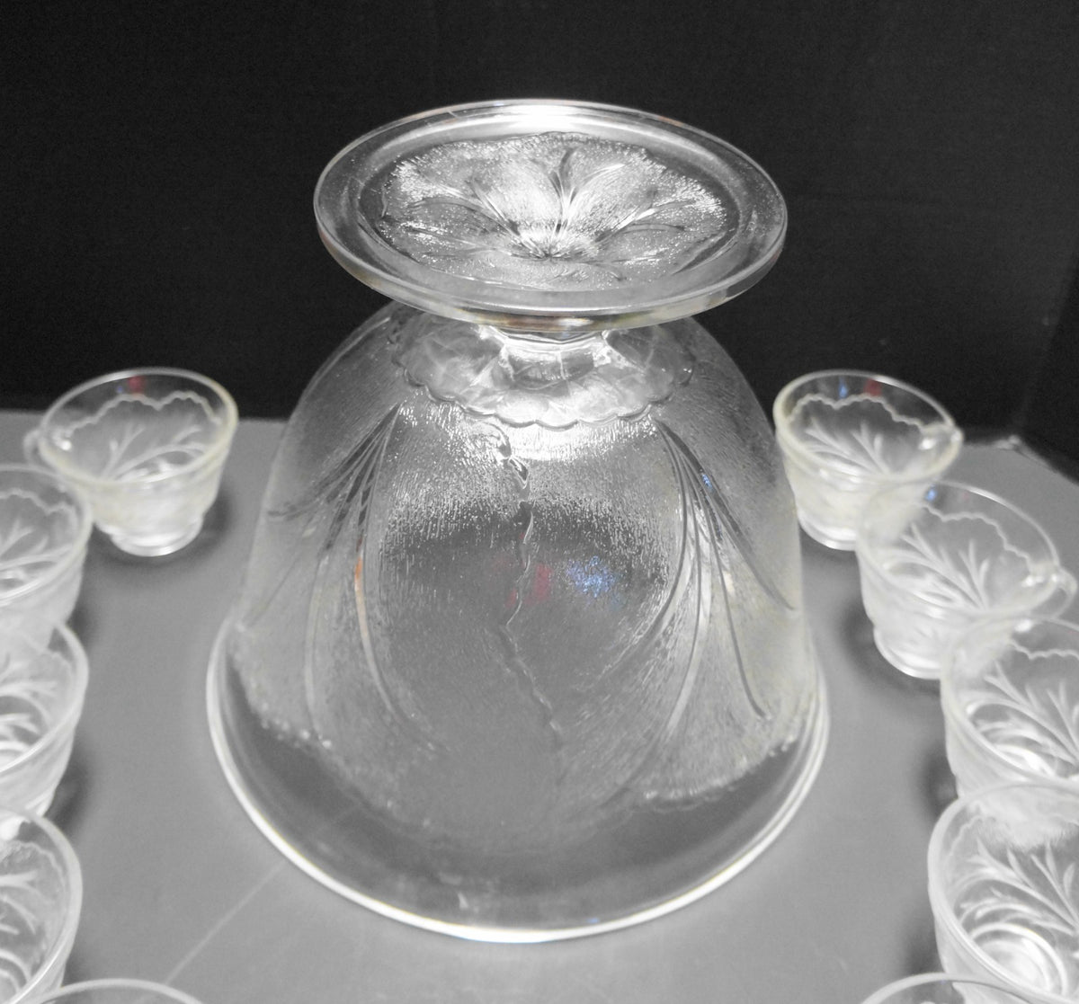 Indiana Glass Pebble Leaf Clear Glass Punch Set Footed Bowl 12 Cups