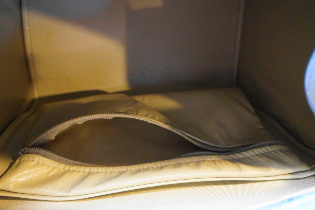 Samsonite Baby Blue Soft Faux Leather Carry On Train Case ZIp Top Double Handle