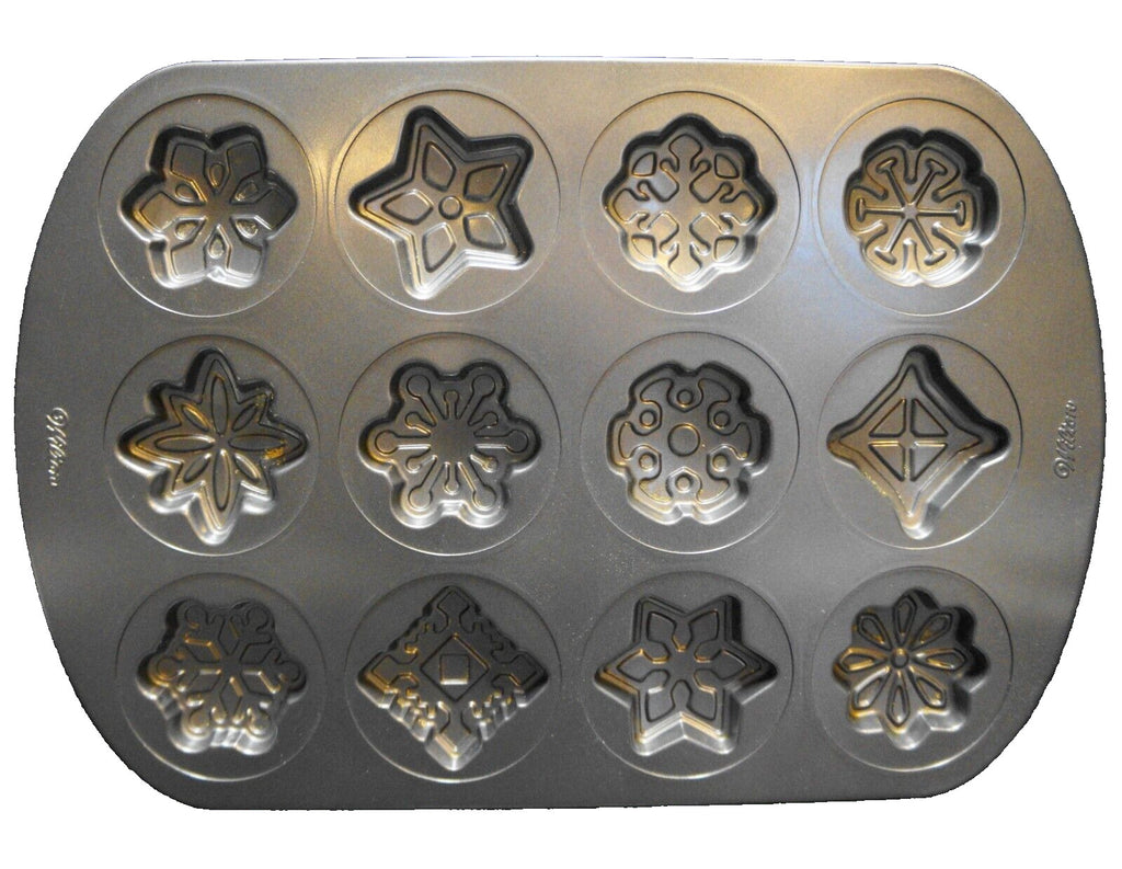 Pre-owned Wilton 12-CAVITY SNOWFLAKE COOKIE PAN  12 Cookie Designs Non-Stick EUC