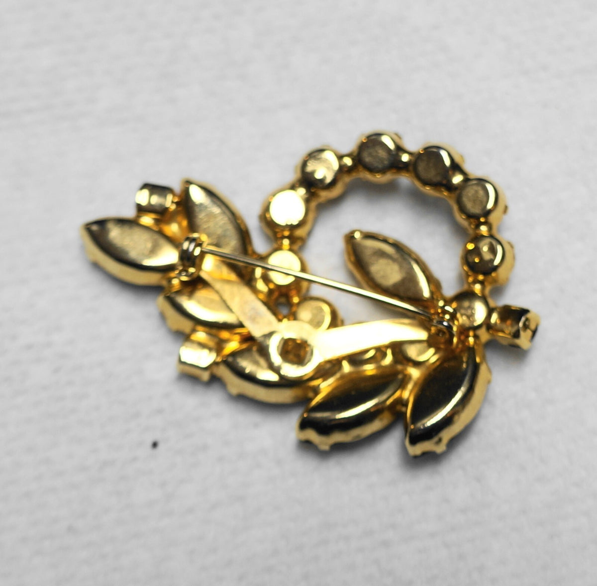 Black Glass Rhinestone Prong Set Gold Tone Pin