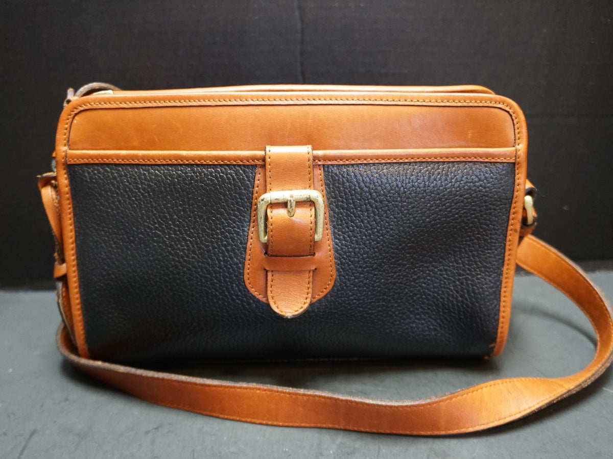 Liz Claiborne British Tan Black Pebbled Leather Crossbody Shoulder Bag Purse 90s