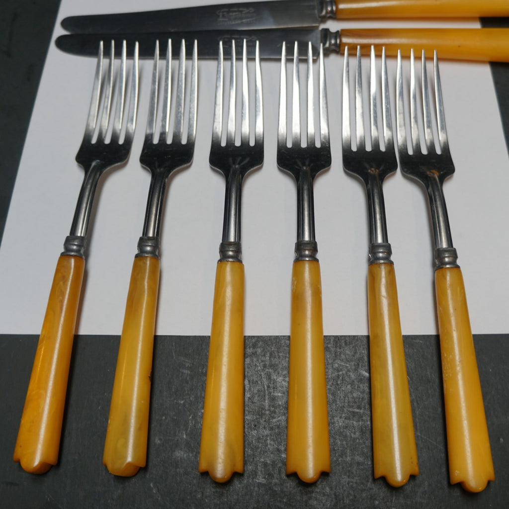 Englishtown Stainless Art Deco Butterscotch Bakelite Handle Flatware 12 Pieces