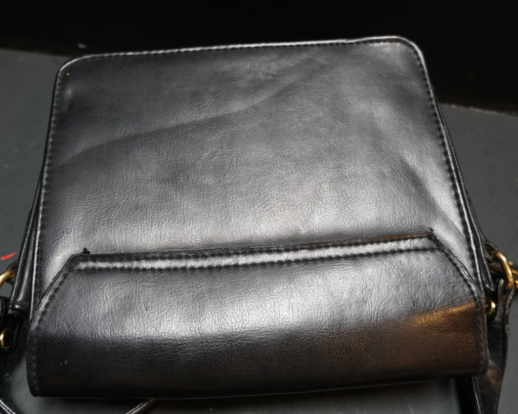 Sasha Black Leather Crossbody Purse Vintage 1990s