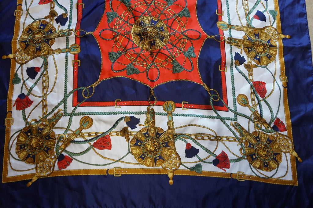 Lion Medallion Equestrian Polyester Scarf Made in Korea 34 IN
