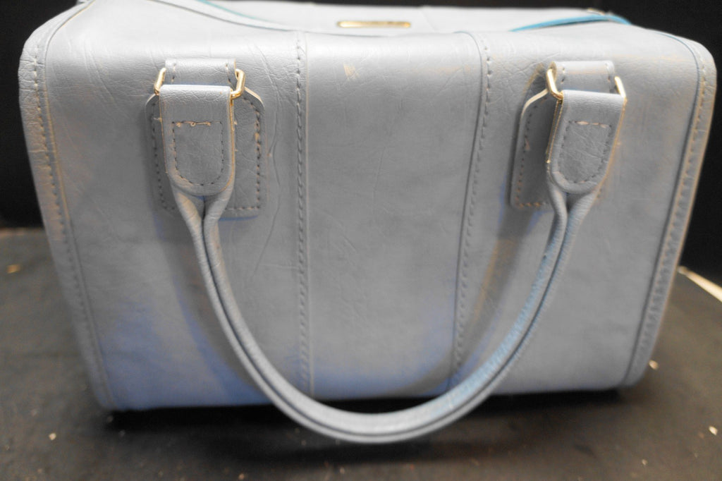 Samsonite Baby Blue Soft Faux Leather Carry On Train Case ZIp Top Double Handle