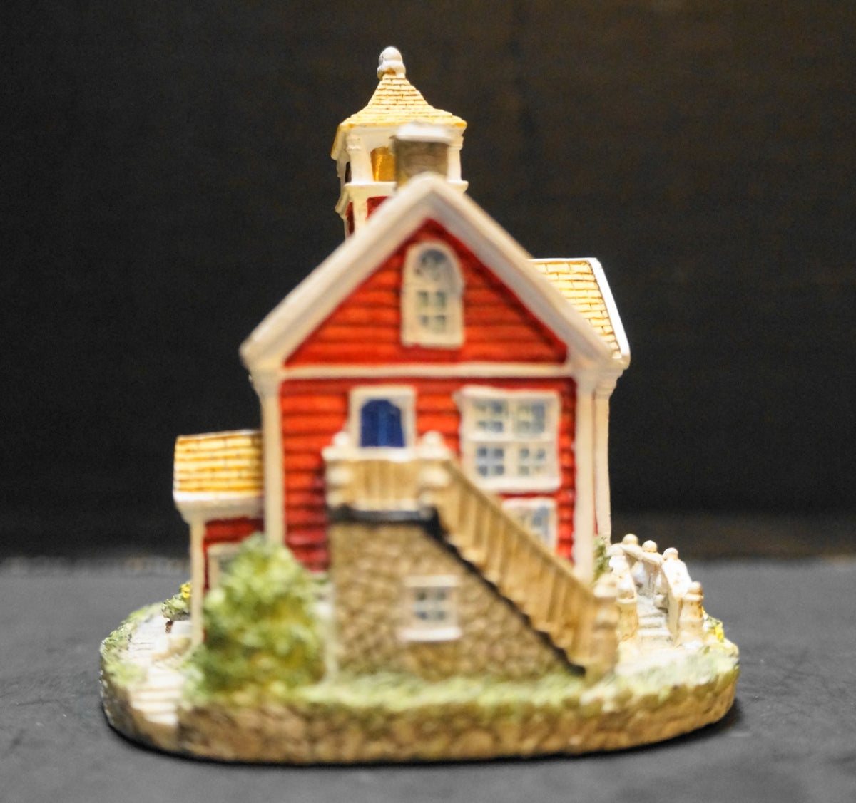 Liberty Falls Secondary School Resin Figurine AH158 1998