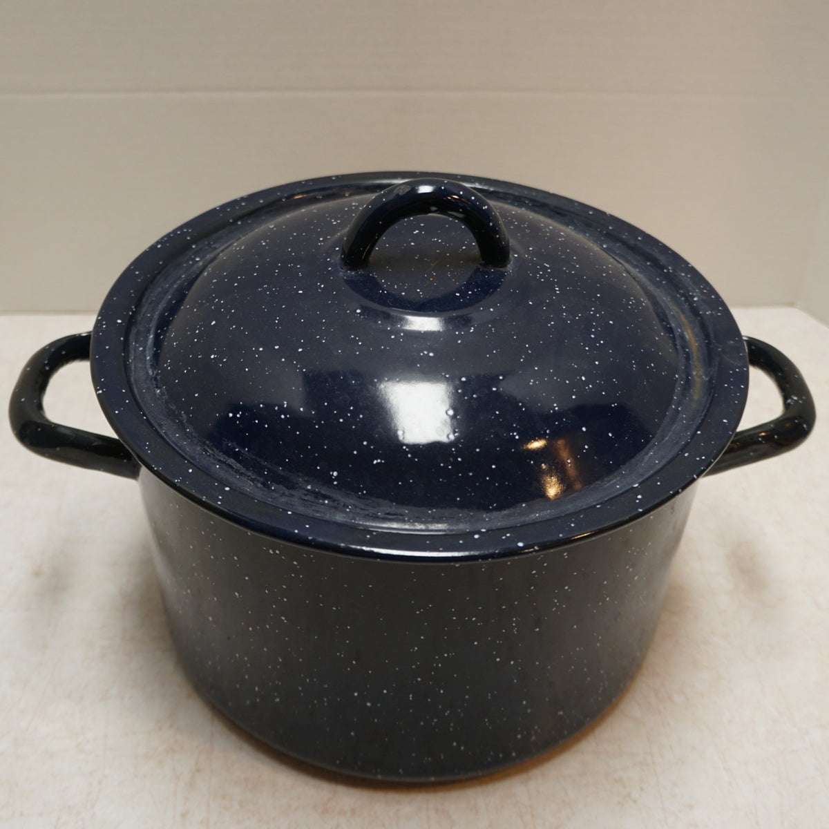Dark Blue Speckled Granite Ware Stock Pot 4 Qt 5 1/2" Used