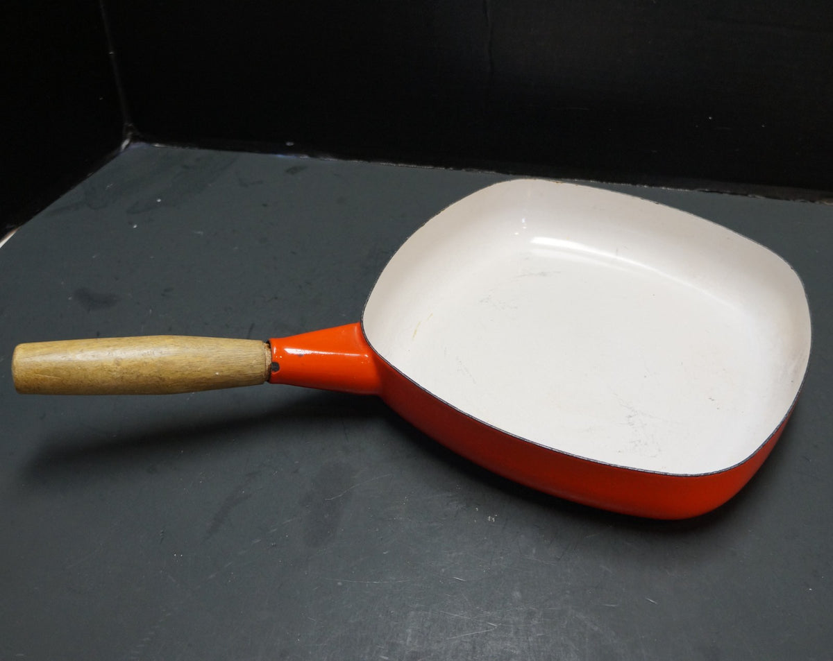 Arabia Finel Seppo Mallat Red White Enamel Square Frying Pan Used