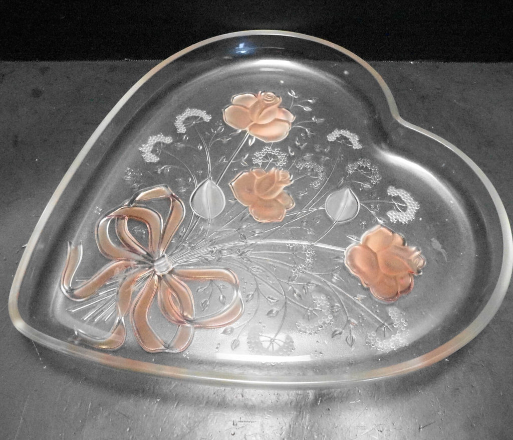 Mikasa Sweetheart Rose Pink Frosted Heart Crystal Tray