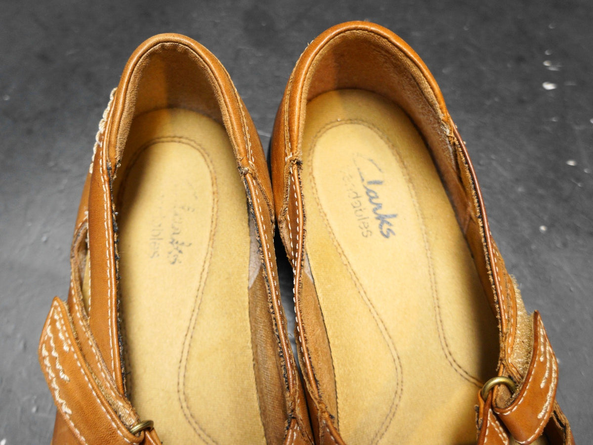 Clarks Bendables Ashland Spin Q Womens 7.5M Tan Shoes Adjustable Strap Leather