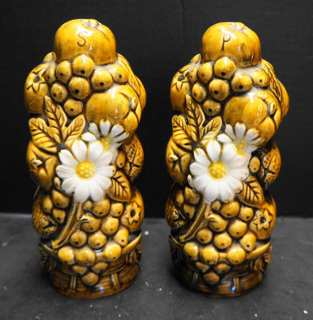 Inarco Harvest Daisy Golden Brown Huge Salt Pepper Shakers Japan