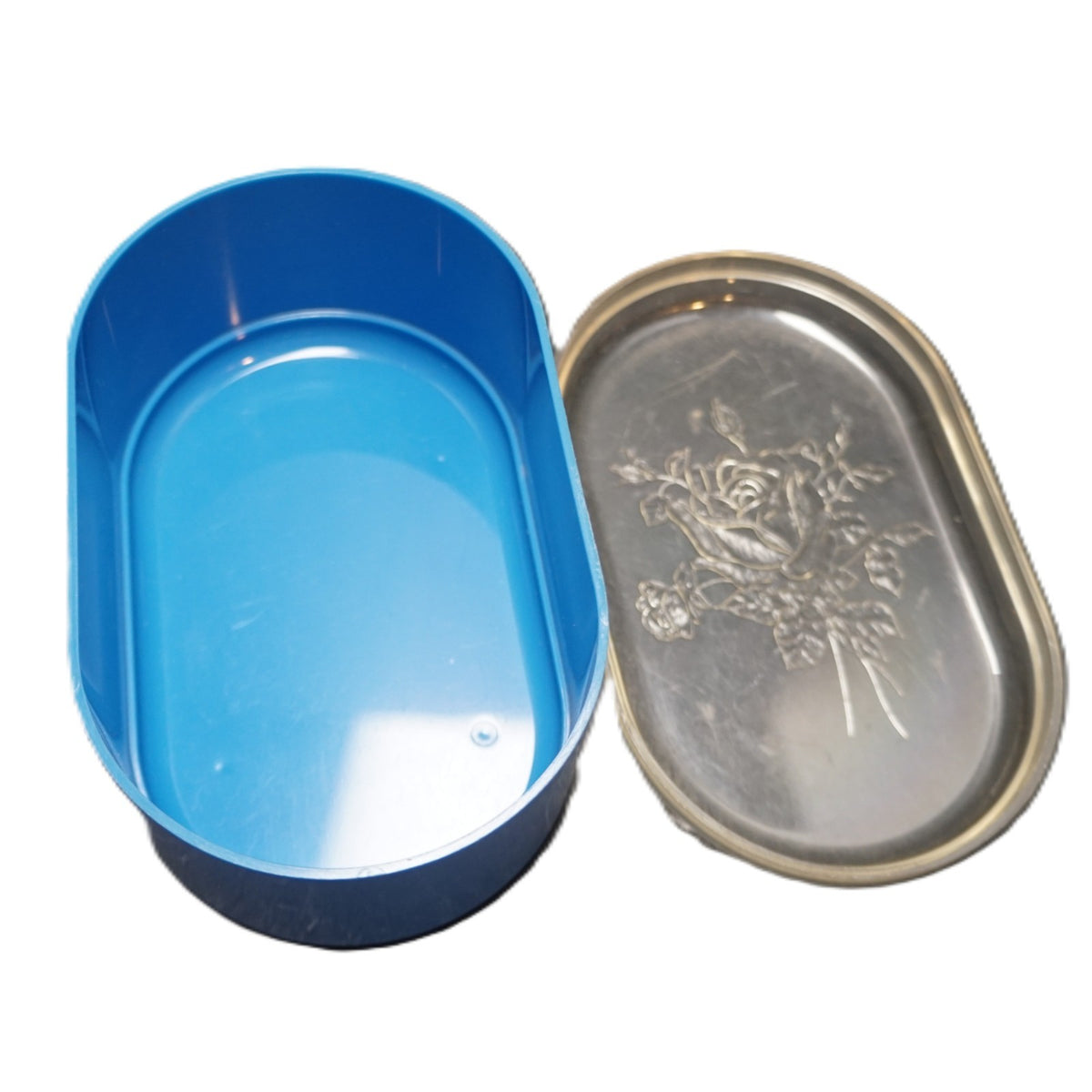 Wil-Hold Wilson Manufacturing Plastic Oval Box Blue Clear Rose Lid