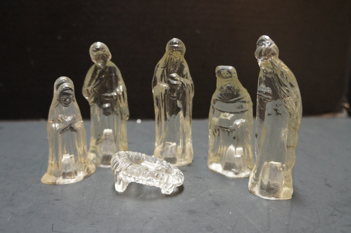 Clear Glass Nativity Set 6 Pieces No Mirror 1988