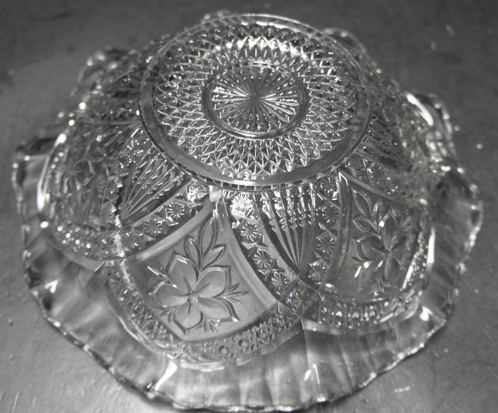 Indiana Glass Flower Medallion EAPG Ruffled Bowl 9 IN