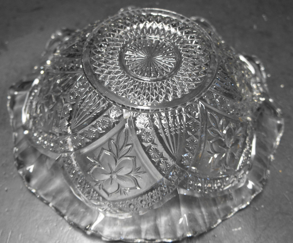 Indiana Glass Flower Medallion EAPG Ruffled Bowl 9 IN