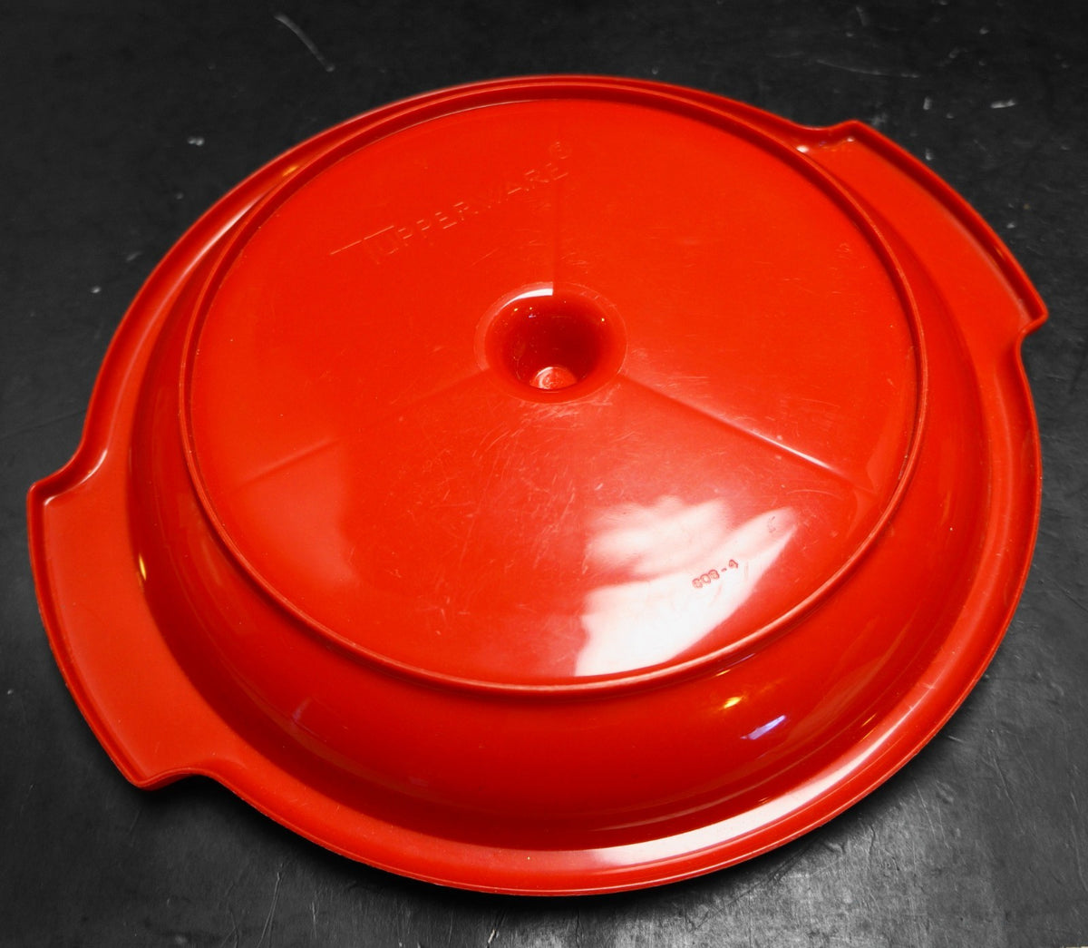 Tupperware Suzette Red White Divided Serving Relish 608-4