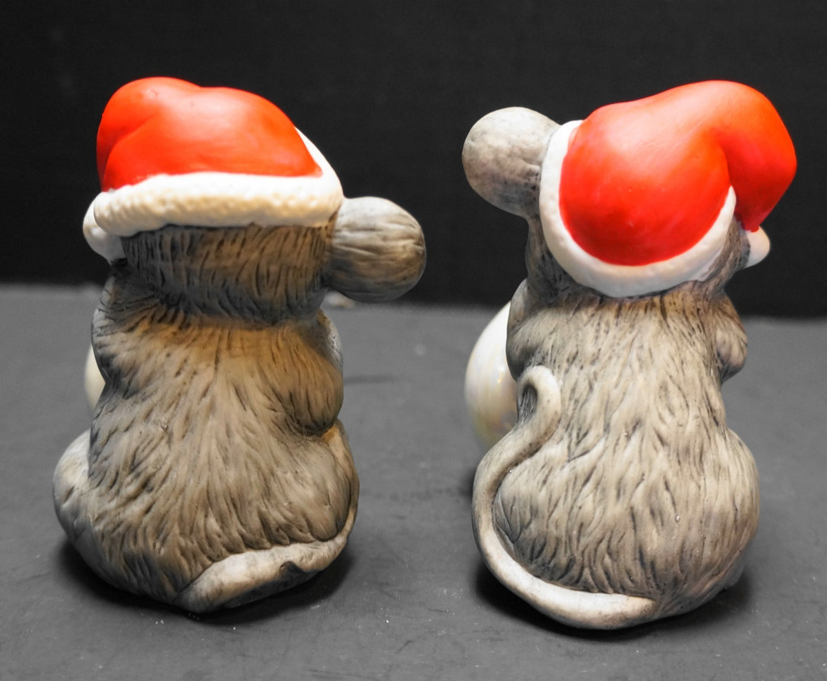 House of Lloyd Christmas Around the World Mouse Mice Christmas Salt Pepper Shake