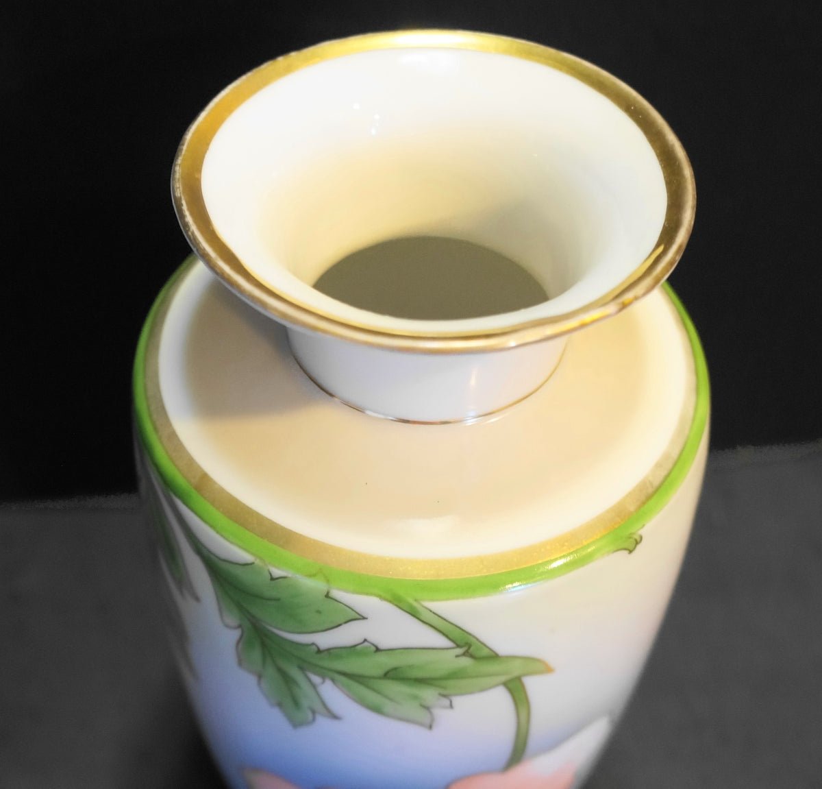 Royal Munich Zeh Scherzer Bavaria Porcelain Hand Painted Vase 1890s