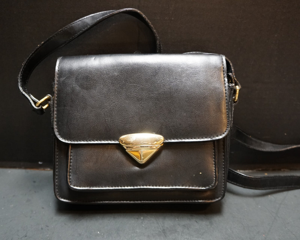 Sasha Black Leather Crossbody Purse Vintage 1990s