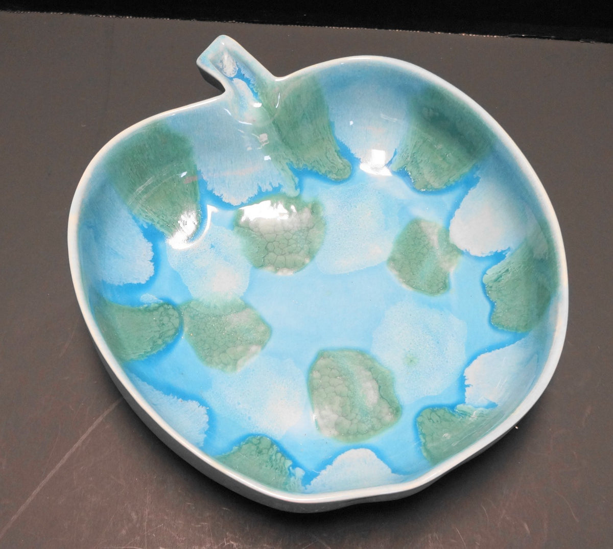 Dryden Arkansas Ovenware Pottery Blue Green Drip Glaze Apple Serving Bowl