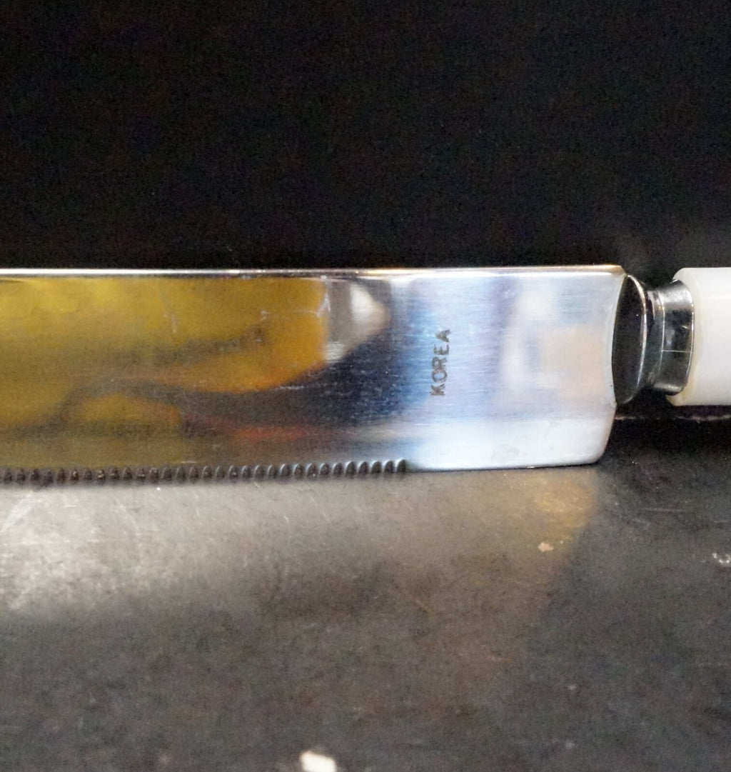 Leonard Silver Stainless Steel White Pearlized Lucite Handle Cake Knife