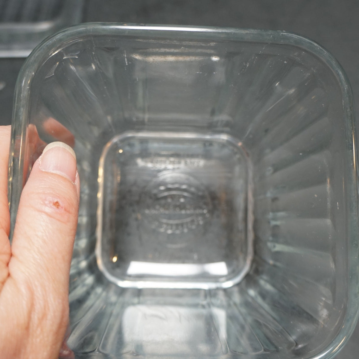 Anchor Hocking 1932 Vintage Design 2003 Bake 'n Keep Square Refrigerator Dish