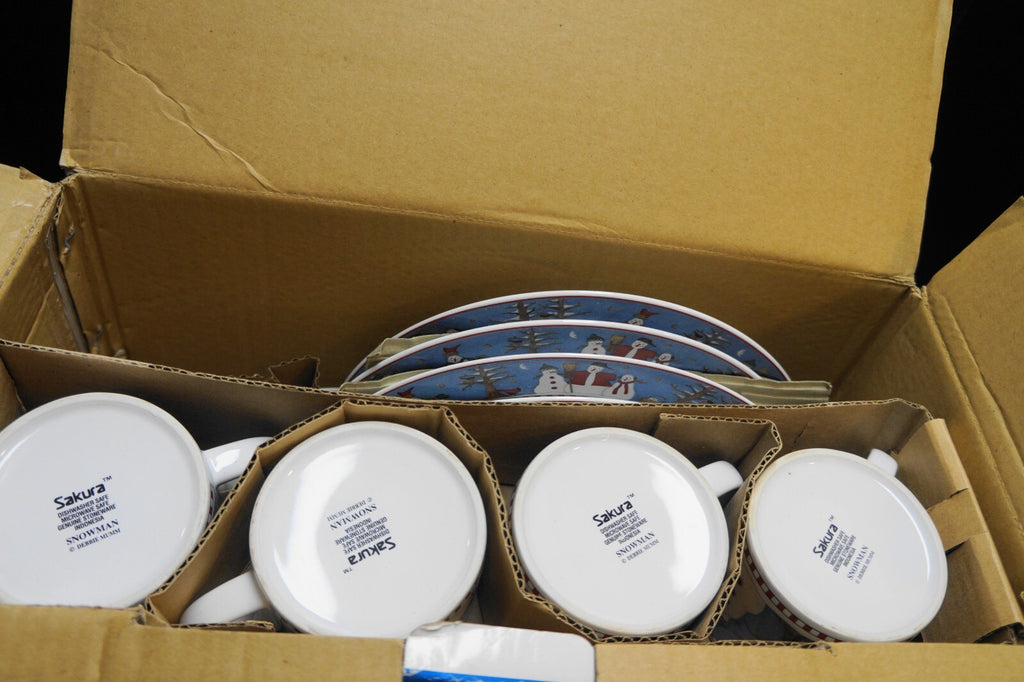 Debbie Mumm Snowman Sakura Stoneware 20 PC Service for 4