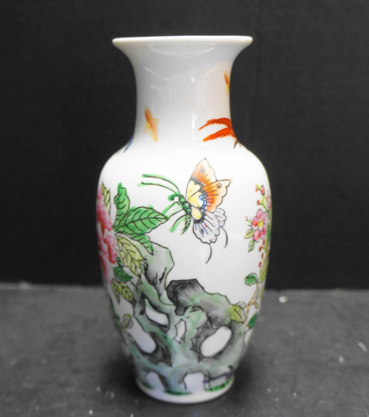 Oriental Objets D'Art Hand Painted Vase Porcelain Flowers Butterfly Macau