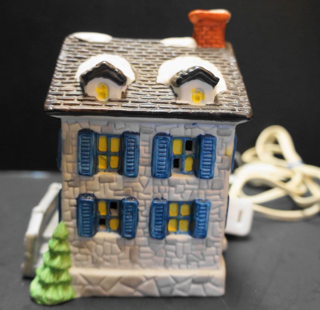 Americana Eagle Porcelain Hand Painted Christmas Collection Village Lamp