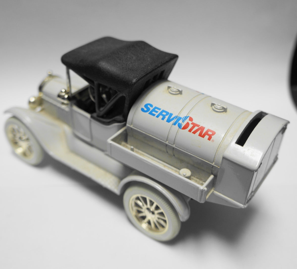 Ertl Ford Model T 1918 Runabout Servistar Bank Diecast Model