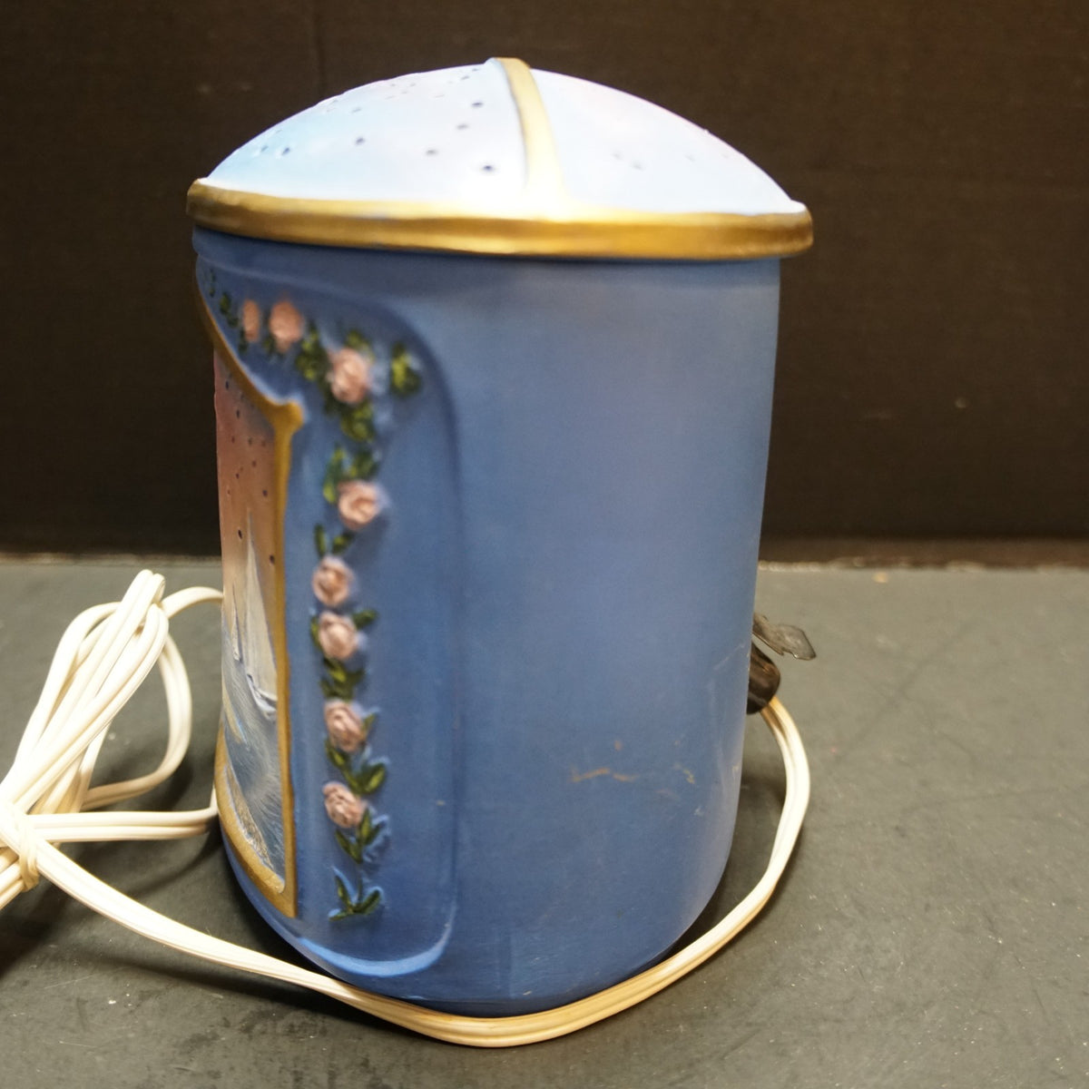 Hand Painted Ceramic Beach Scene Nightlight Lamp