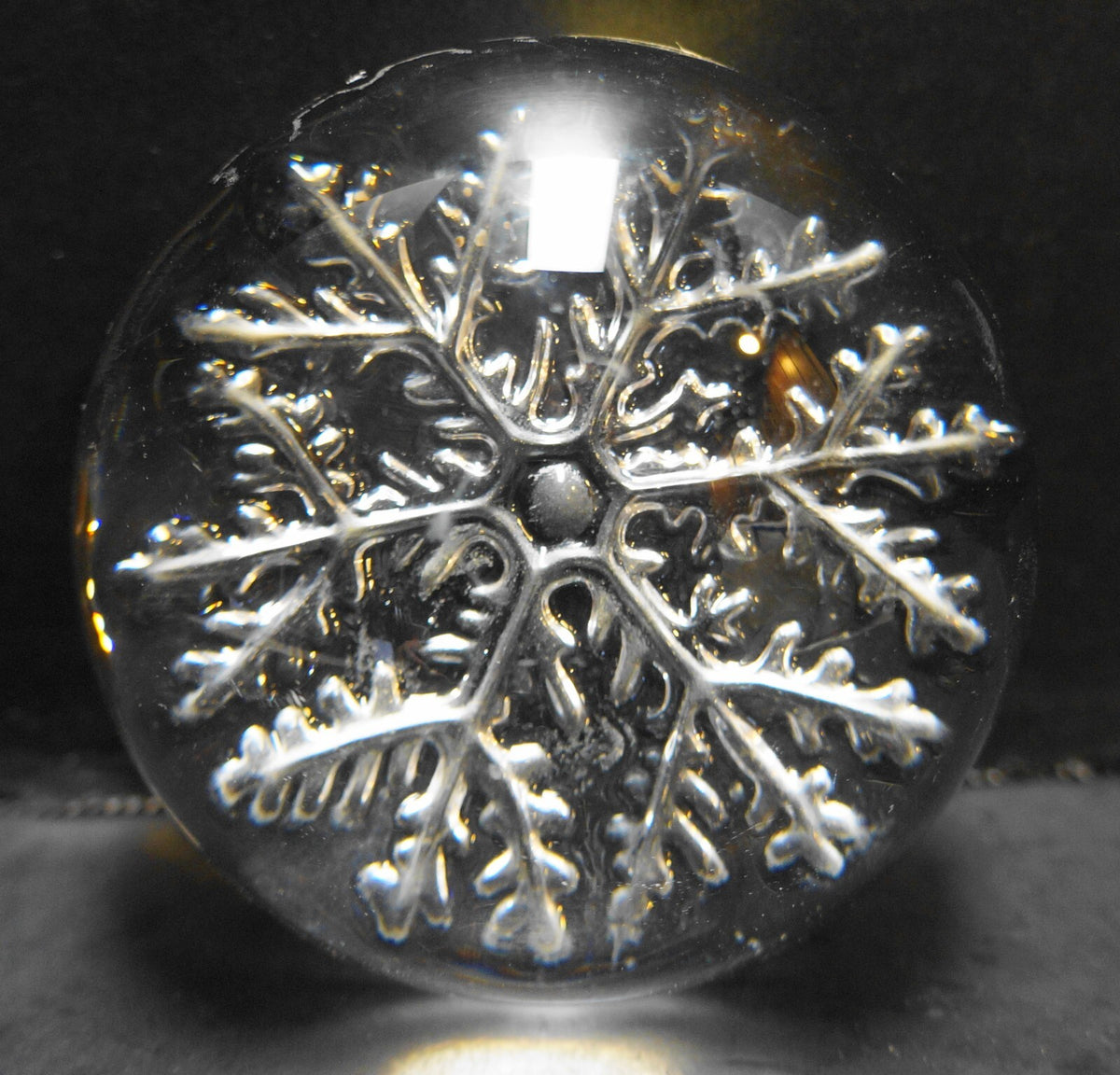 Avon Snowflake Lead Crystal Domed Paperweight 1970s Cristal France Handmade