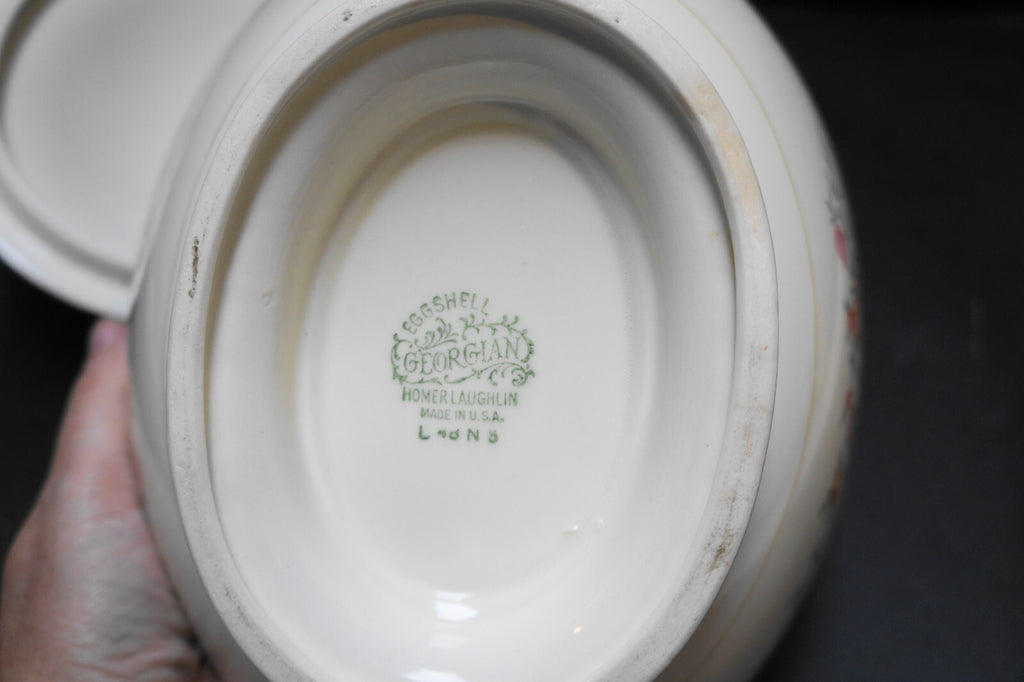 Homer Laughlin Cashmere Eggshell Georgian Oval Covered Vegetable