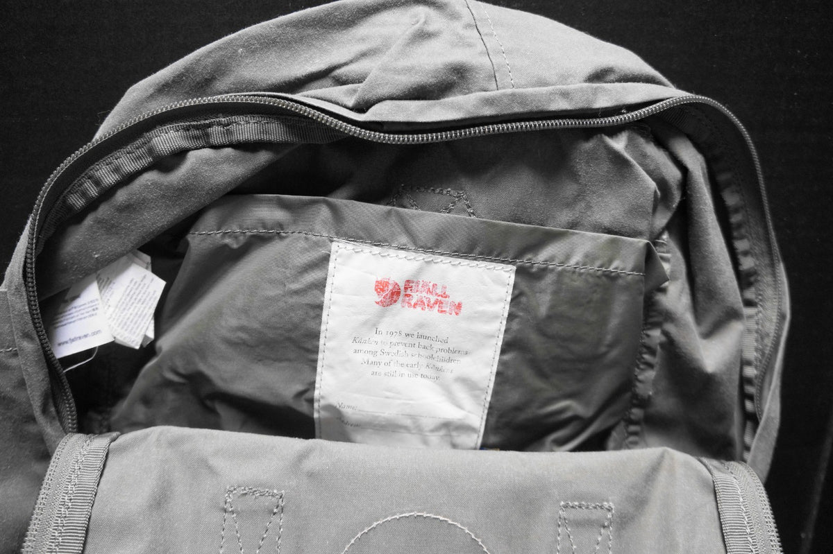 FJALLRAVEN KANKEN Classic Backpack Olive Bag 13x9.5x4.5" Day School Travel 23510