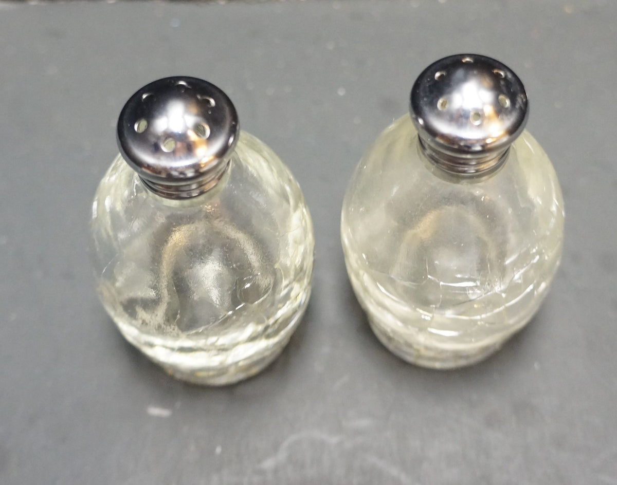 Irice Clear Crackle Glass Salt Pepper Shakers Pair