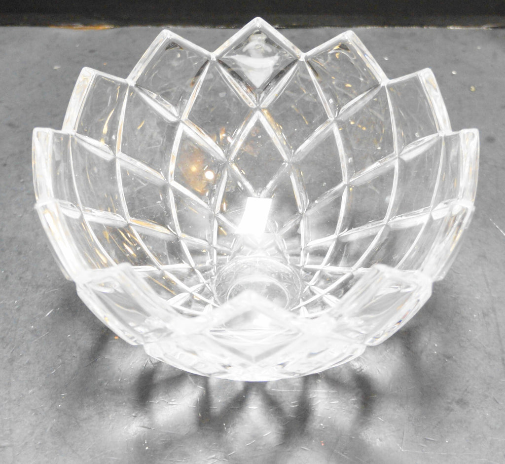 Mikasa Crescendo Crystal Diamond Sawtooth Bowl 7 3/4 IN