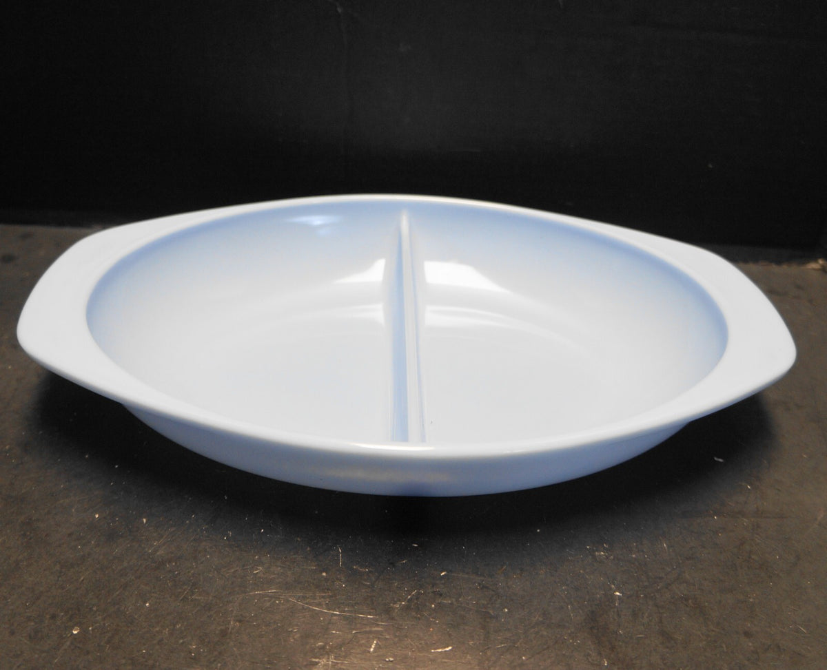 Pyrex Bluebelle Delphite Blue Oval Divided 1 1/2 Qt Dish