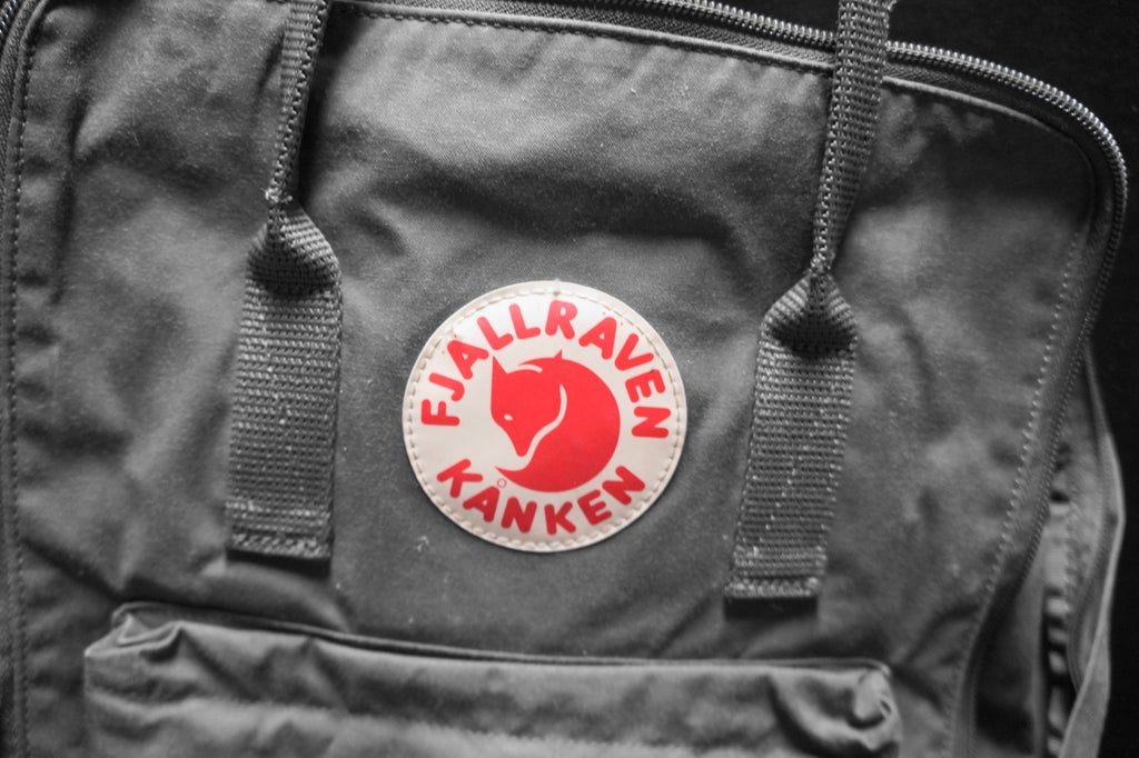 FJALLRAVEN KANKEN Classic Backpack Olive Bag 13x9.5x4.5" Day School Travel 23510