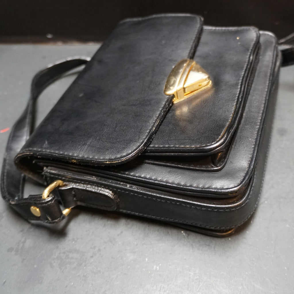 Sasha Black Leather Crossbody Purse Vintage 1990s