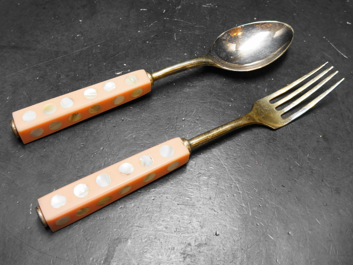 Two's Company Circles of Pearl Pink Handles Silverplated Salad Servers Fork Spoon