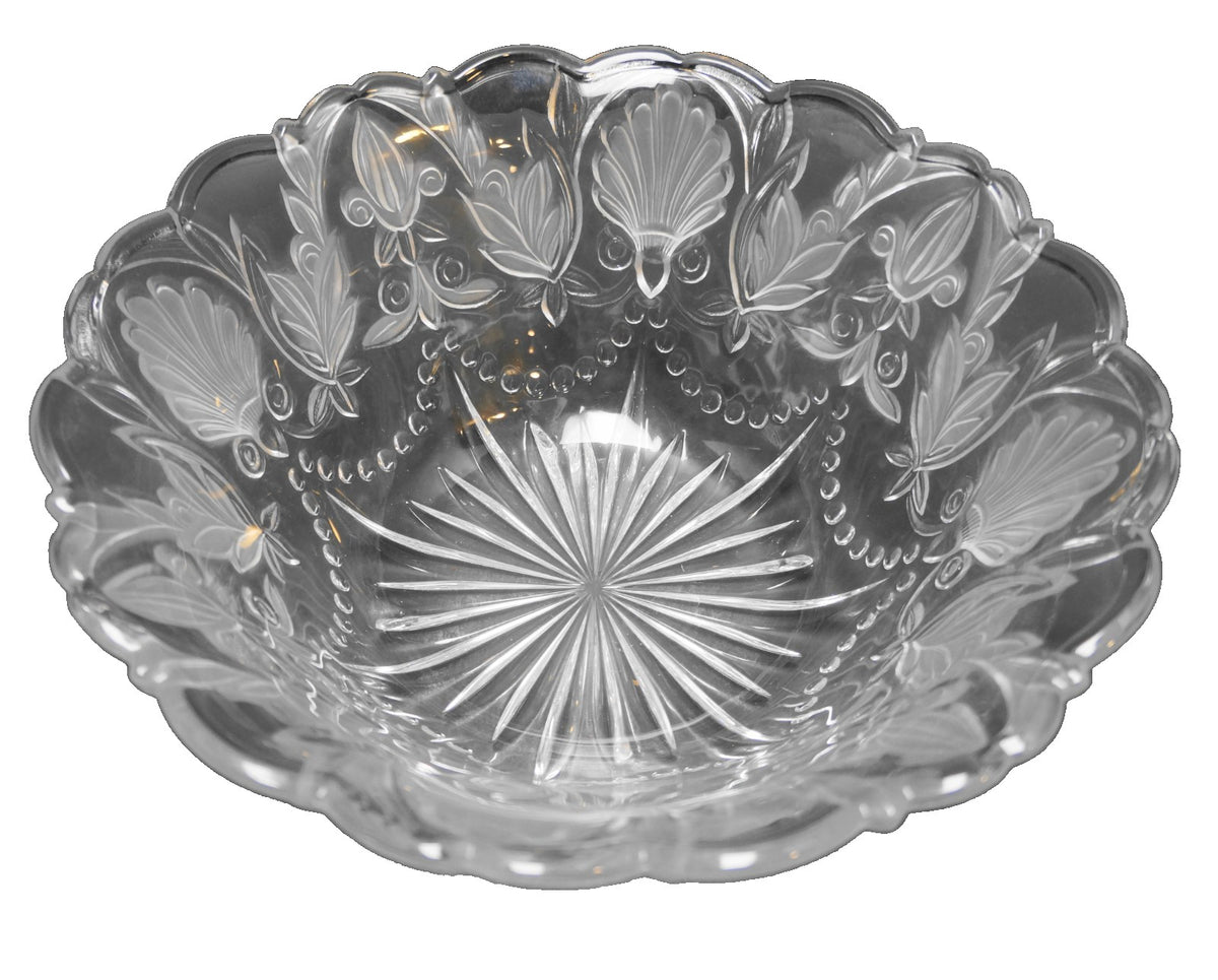 Fifth Avenue Crystal Fleur de Lis Shell Leaves Serving Bowl