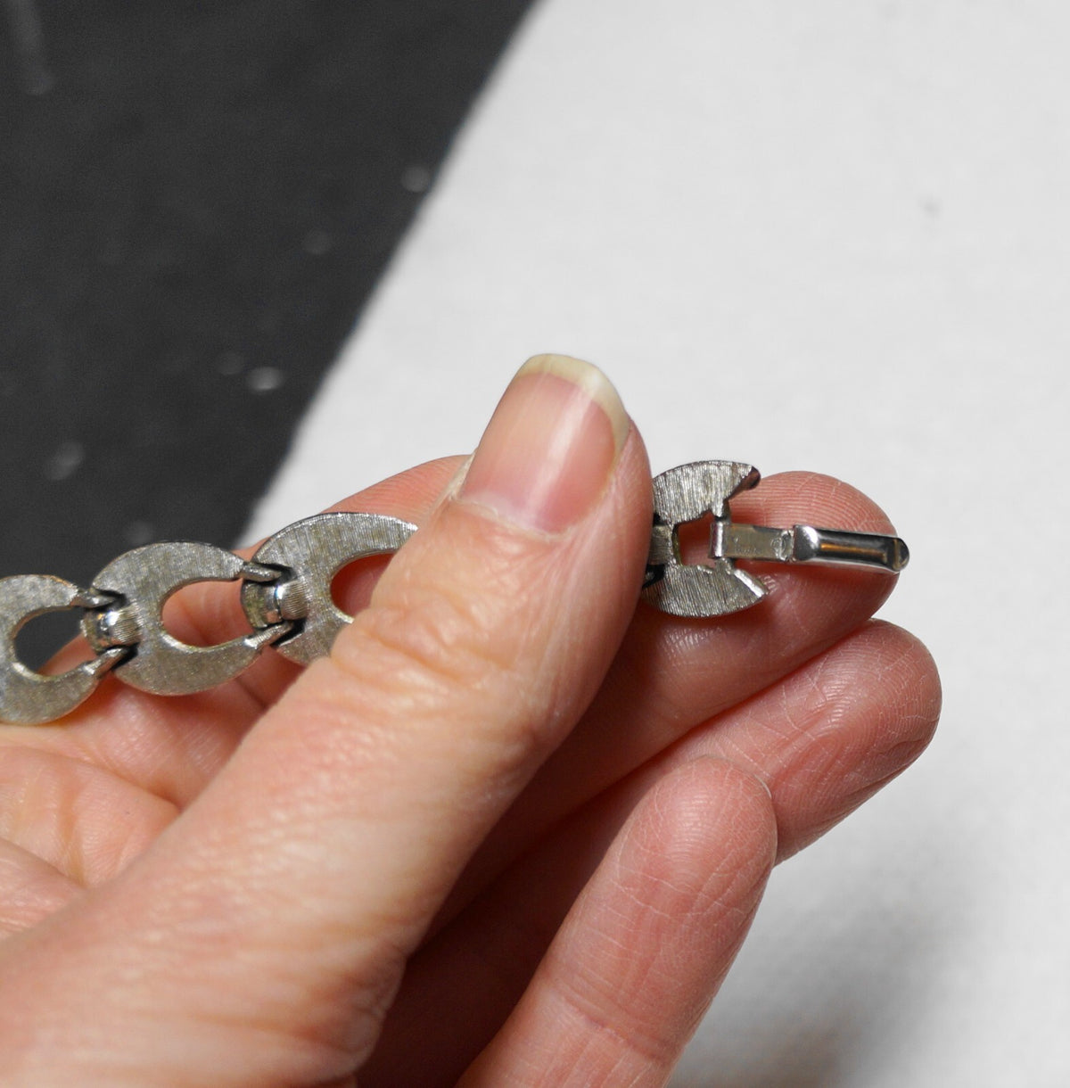 Crown Trifari Silver Tone Oval Links Bracelet