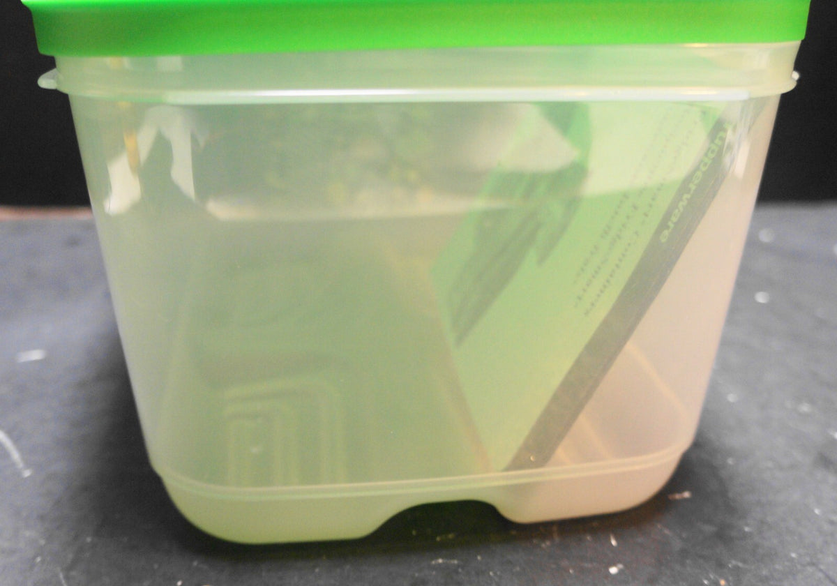 Tupperware Fridgesmart Medium Deep 4.4L/ 1 gal Fresh Produce Storage