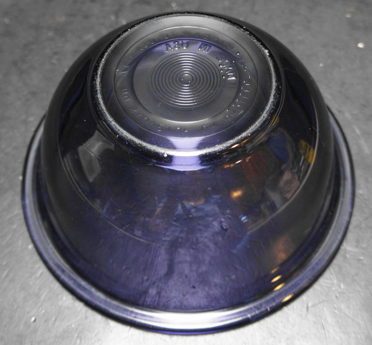 Pyrex Originals Amethyst Purple Mixing Bowl 7 1/8 IN 322 1L