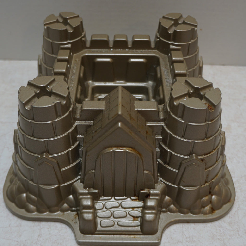 Nordic Ware Sand Castle Bundt Pan 2005